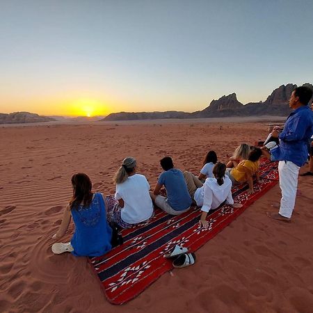 Bedouin Future Camp Hotel Wadi Rum Ngoại thất bức ảnh
