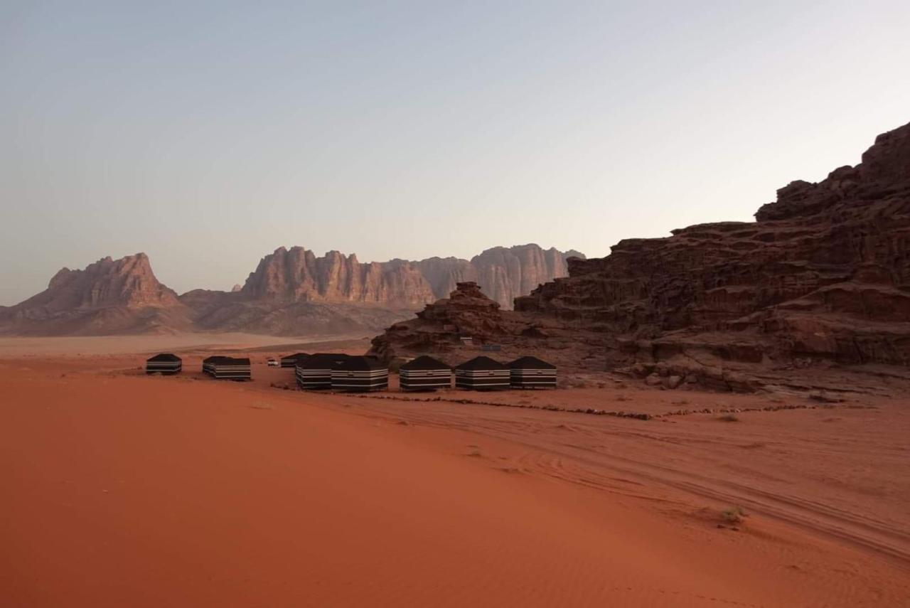 Bedouin Future Camp Hotel Wadi Rum Ngoại thất bức ảnh